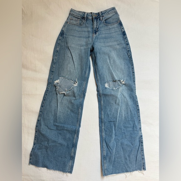 Hollister Denim - Hollister High Rise Vintage Baggy Ripped Jean Size 00R
